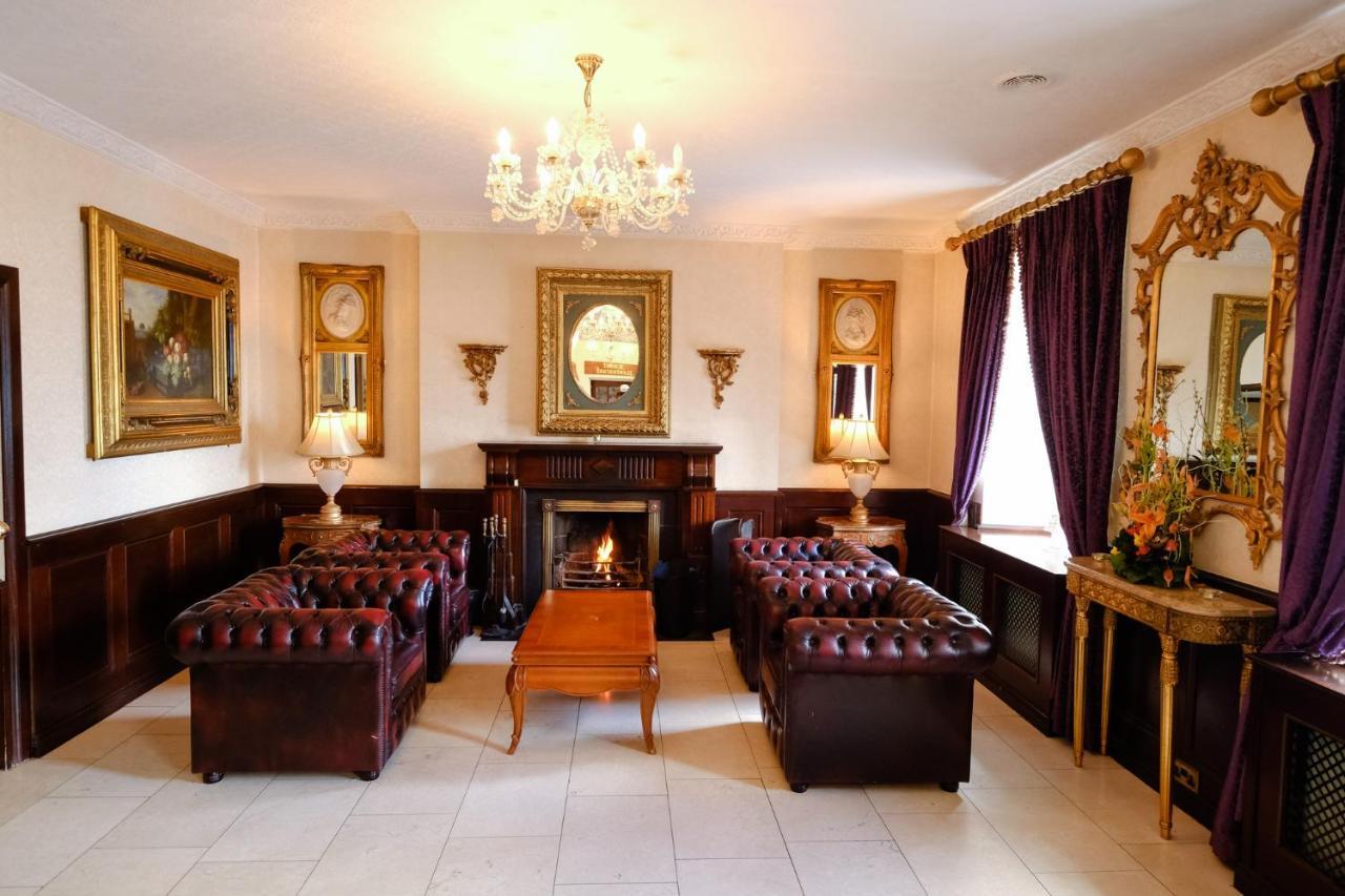 Dooly'S Hotel Birr Exterior photo